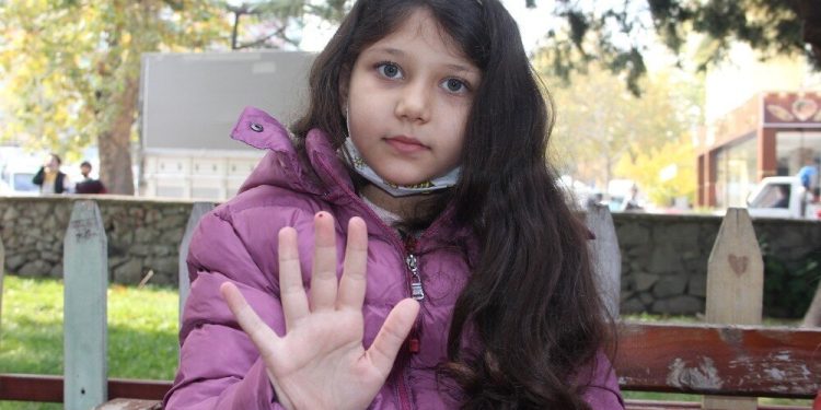 7 yaşındaki küçük kız tip1 diyabetli oldu: 33 saat komaya girdi