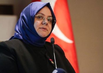 Asgari ücret ne kadar olacak? Bakan Selçuk’tan ilk mesaj