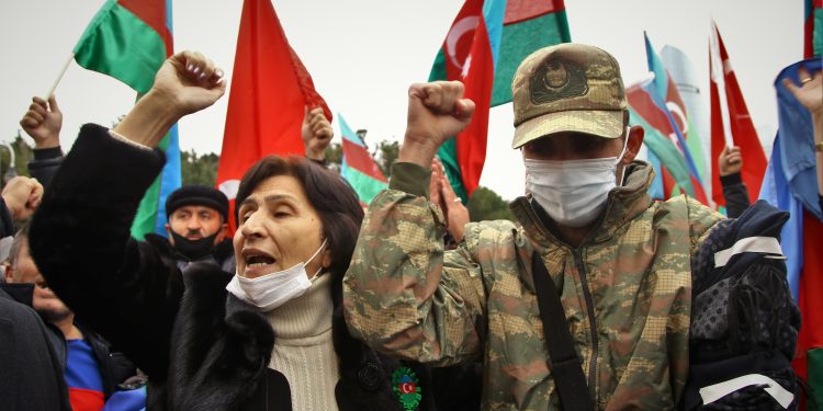 Bir milyon Azerbaycanlı evine dönüyor