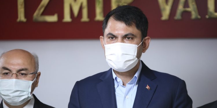 Çevre ve Şehircilik Bakanı Kurum: İstanbul’da 300 bin konut acilen dönüştürülmeli