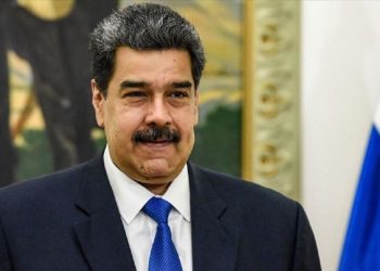 Maduro canlı yayında telefon numarasını verdi: Beni gruplarınıza ekleyin