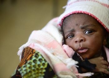 Nairobi’de karaborsadan bebek satın alıyorlar