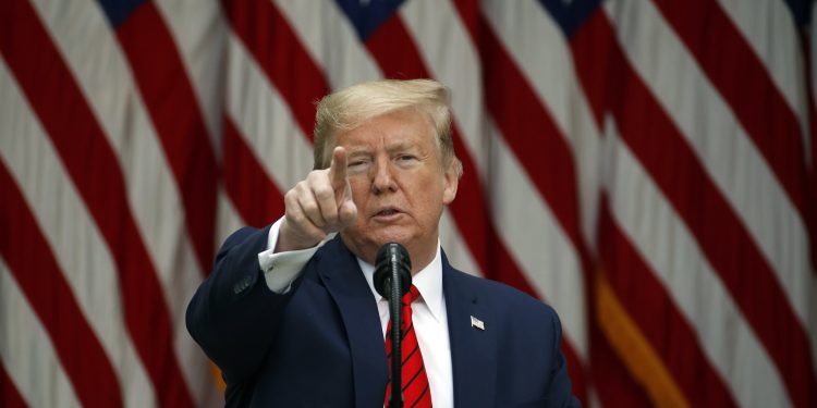 Trump sosyal medya şirketlerine kafayı taktı: 230. madde kaldırılmazsa 2021 savunma bütçesini veto edeceğim