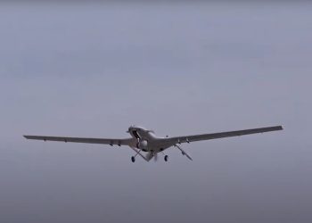 Ukrayna ordusu Bayraktar TB2’lerle Karabağ’da uygulanan savaş stratejisini tatbikatlarında deniyor