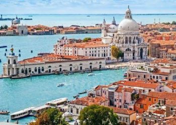 Venedik’e giriş artık ücretli
