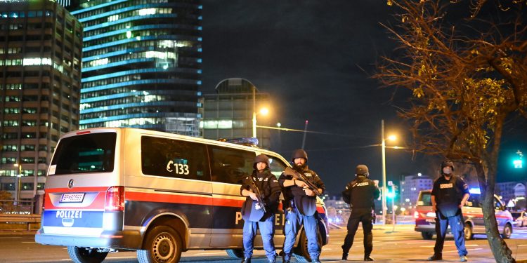 Viyana’yı kana bulayan saldırganın DEAŞ sempatizanı olduğu çıktı