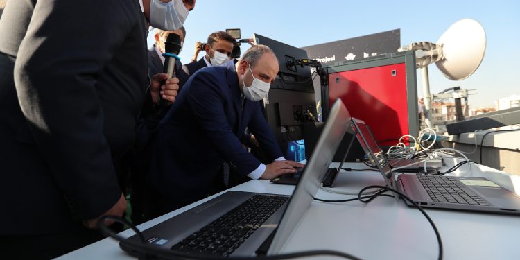 Yerli 5G projesinde büyük başarı: İlk kez Bakan Varank test etti