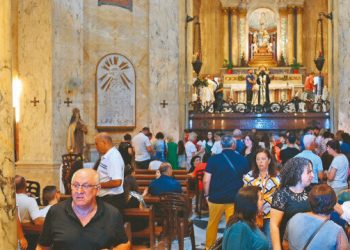 Fanatik Yahudilerin hedefi Katolik kilisesi