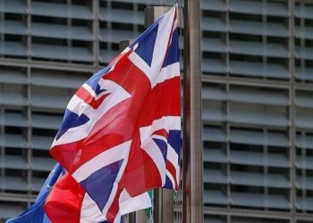 İngiliz ekonomisi resesyona girmeye hazırlanıyor