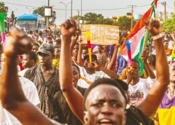 Nijer diken üstünde