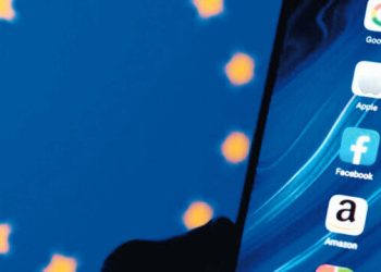 Avrupa’da yeni dönem yarın başlıyor: Sosyal medyaya OHAL yasası