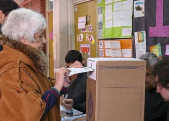 Arjantin yeni devlet başkanını seçiyor: İkinci tur seçimleri belirleyecek