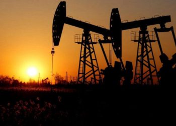 Petrol fiyatları haftaya düşüşle başladı